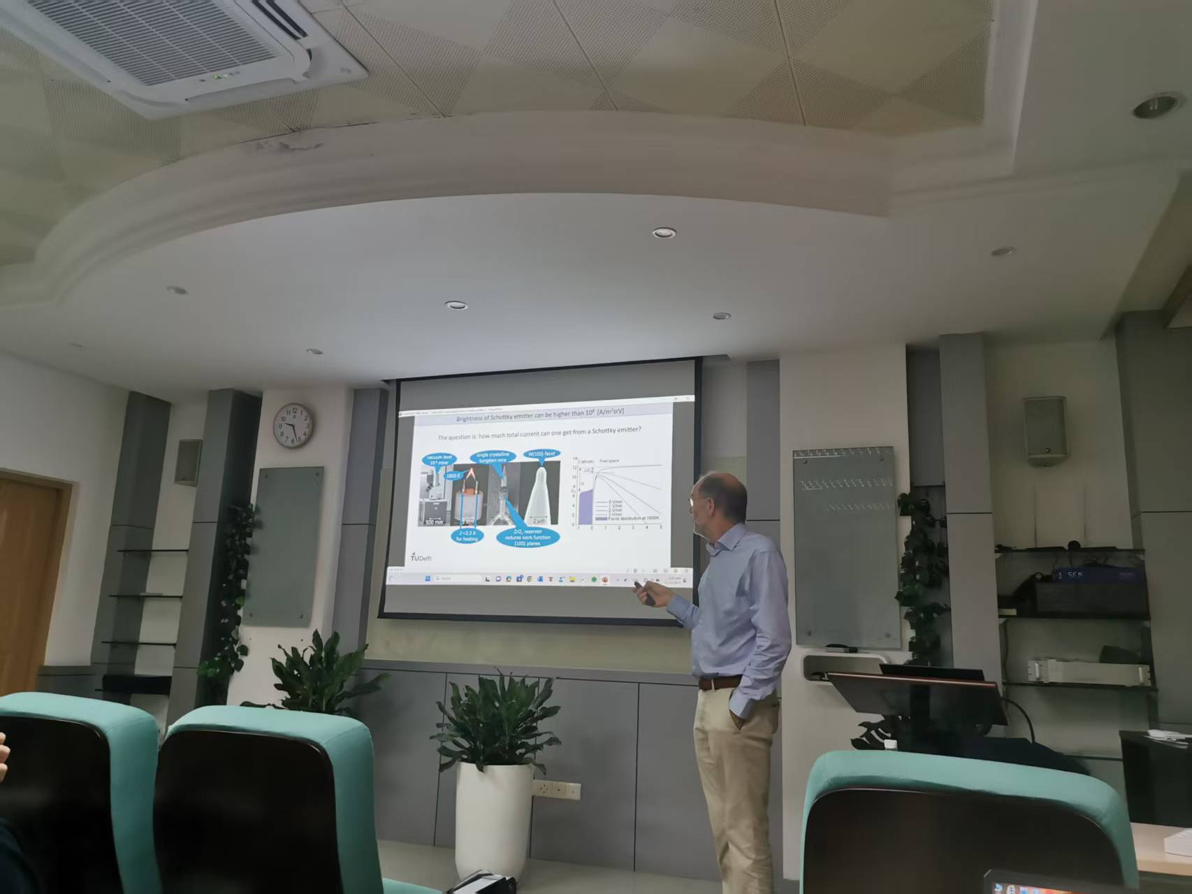 Prof. Kruit's Seminar1